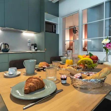 Louvre Montorgueil * パリ